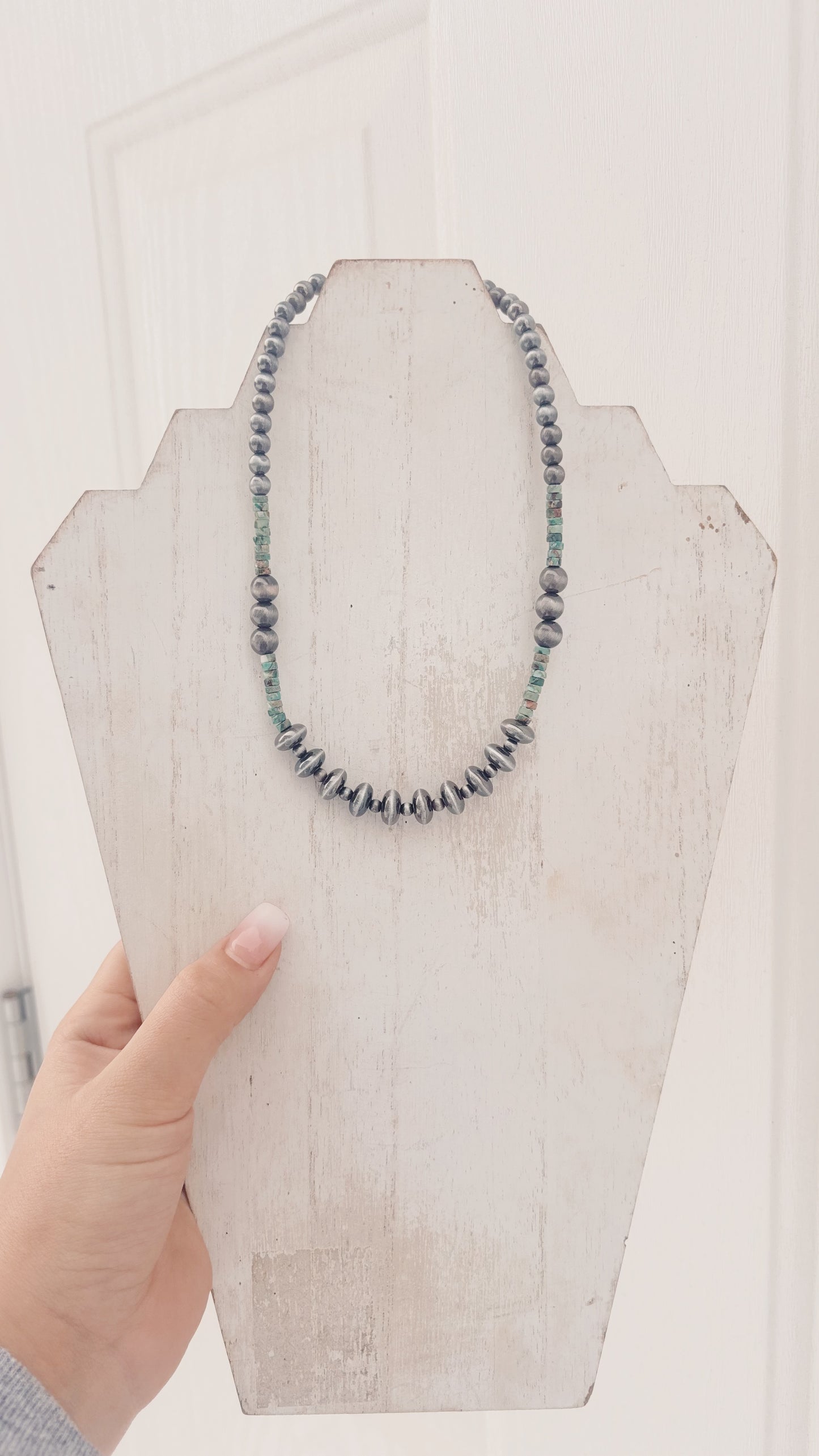 Turquoise Beaded Necklace