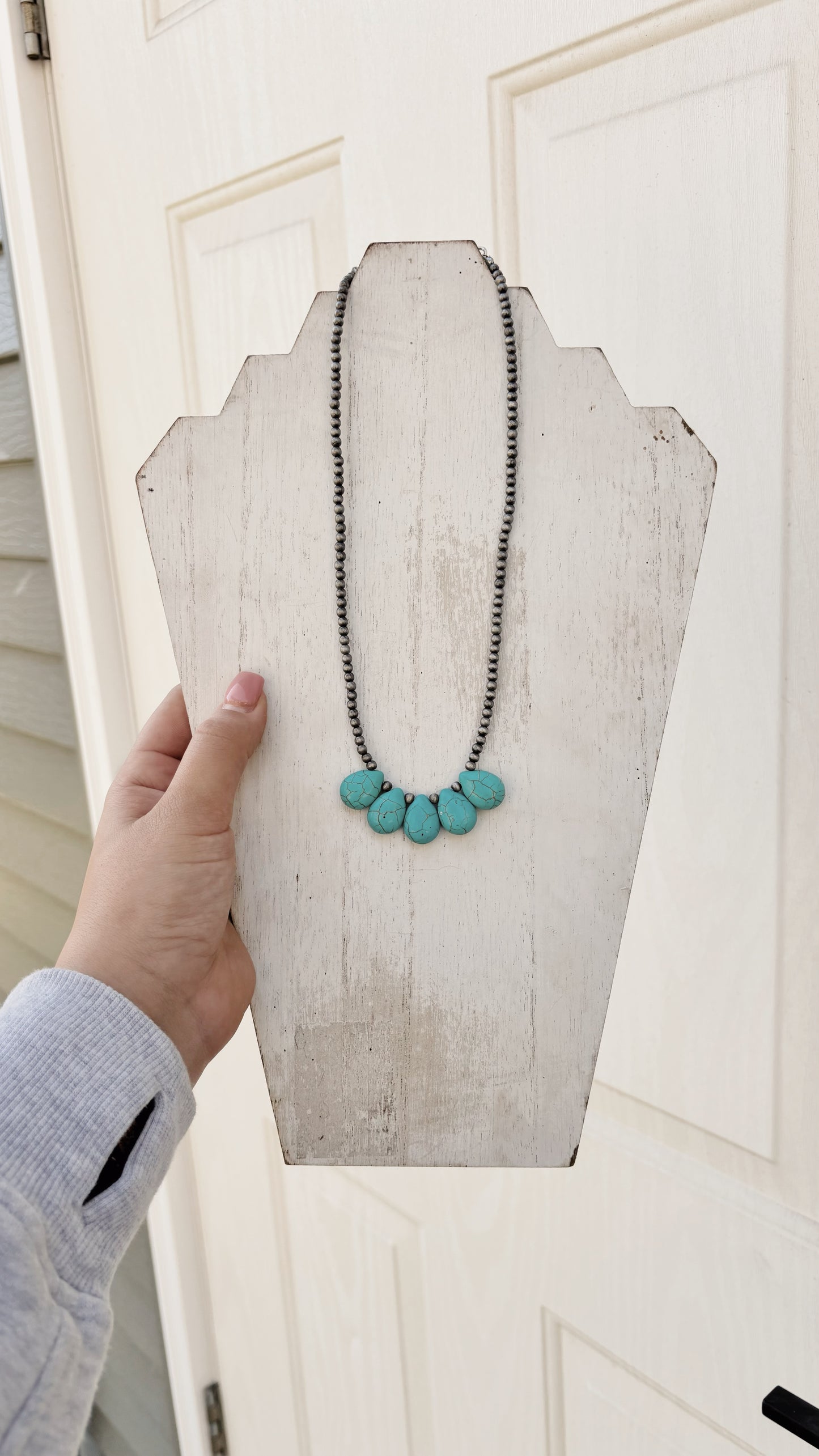 Pear Turquoise Rounded Necklace