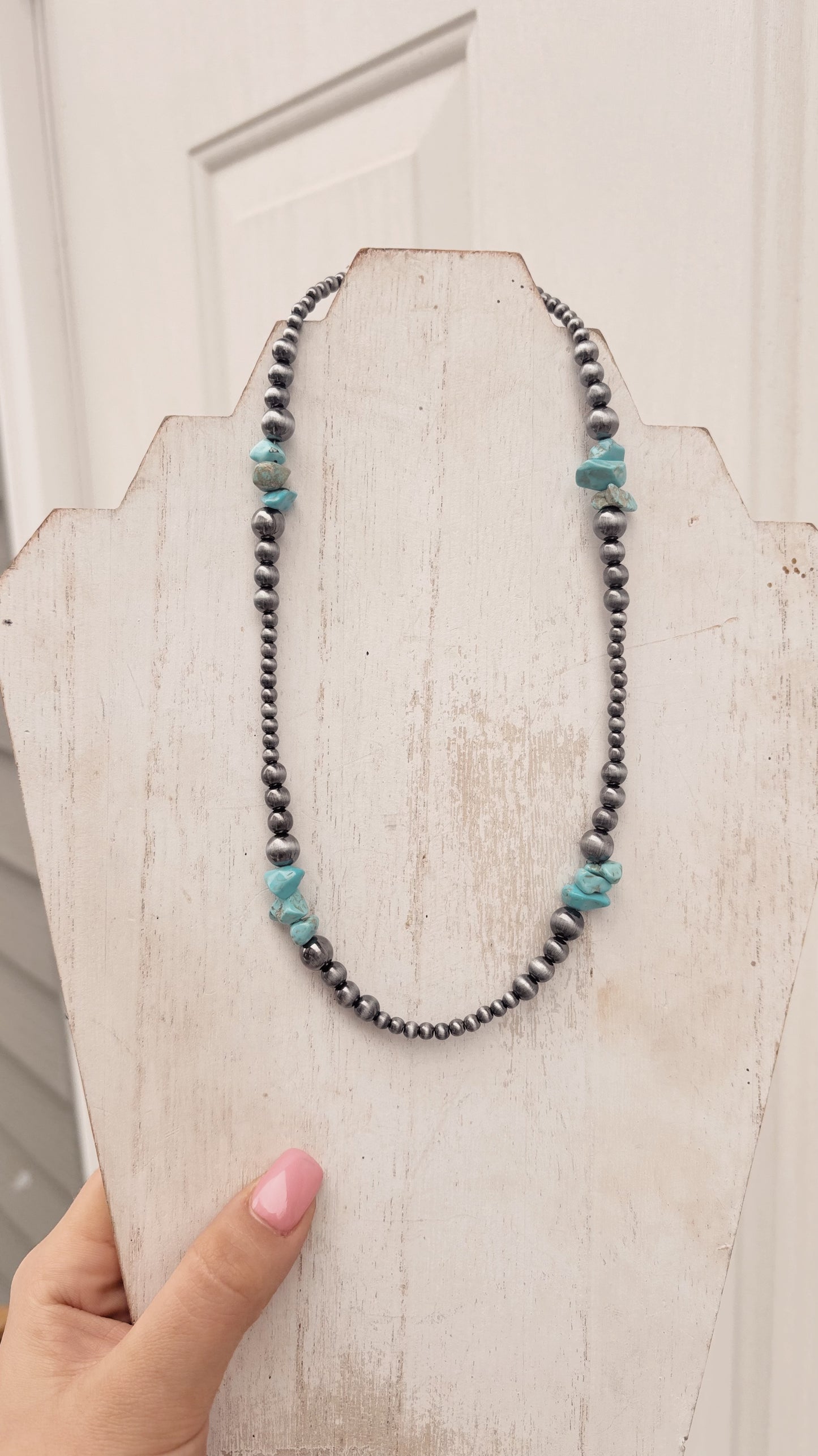 Turquoise Beaded Necklace