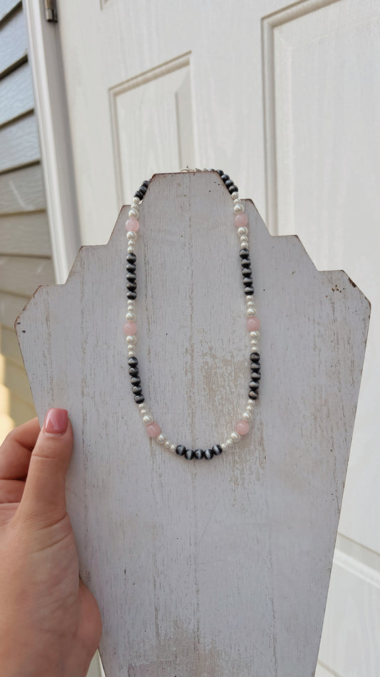 Light Pink Pearl Beaded Necklace